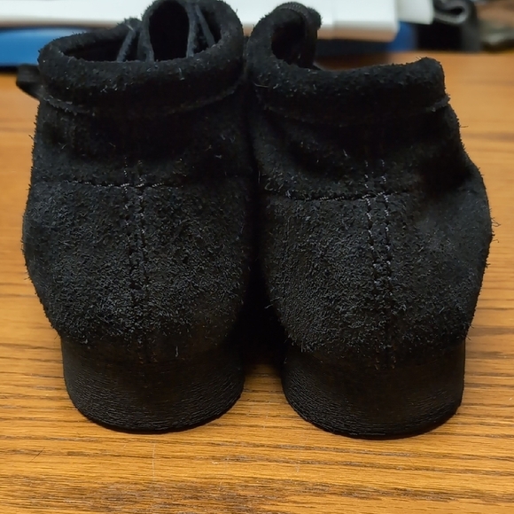 Clarks Wallabees Black Suede Chukka Boots Women - Picture 5 of 9